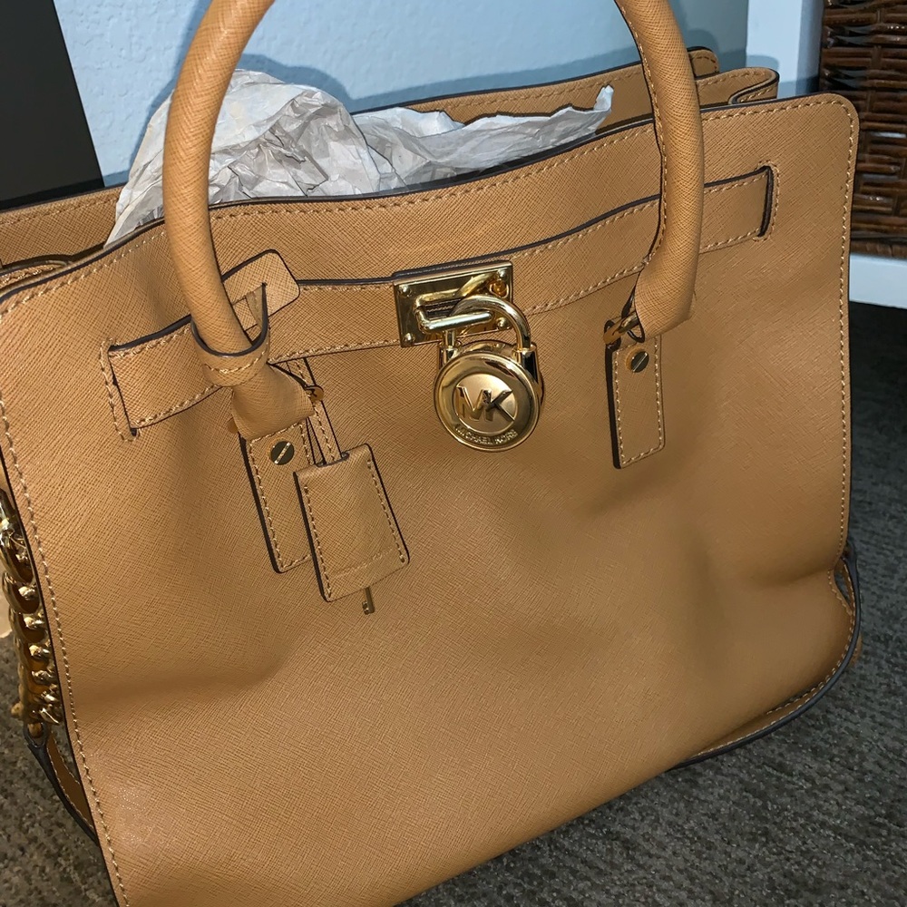 Micheal Kors square tote